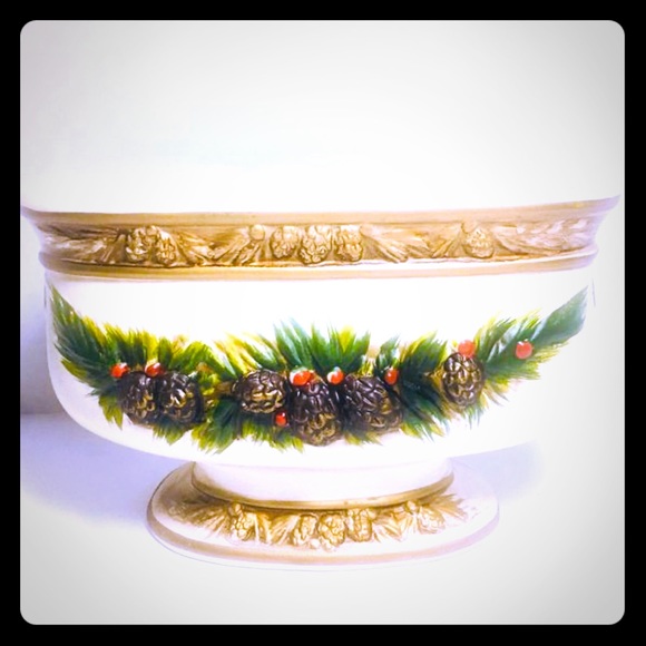 Vintage Napcoware Christmas Planter - Picture 1 of 3